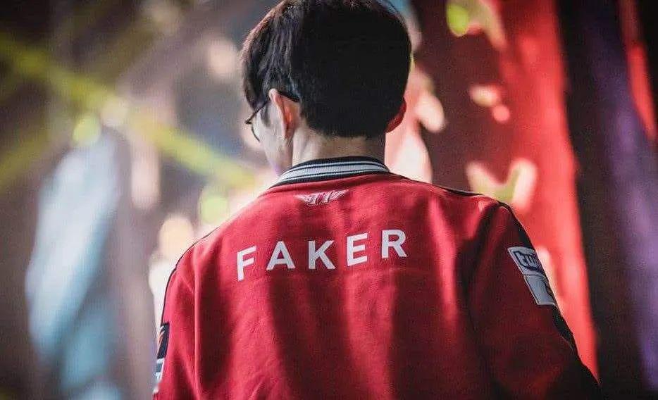LNG Esports 官方：前 Ninjas in Pyjamas 下路选手 Photic 加入团队
