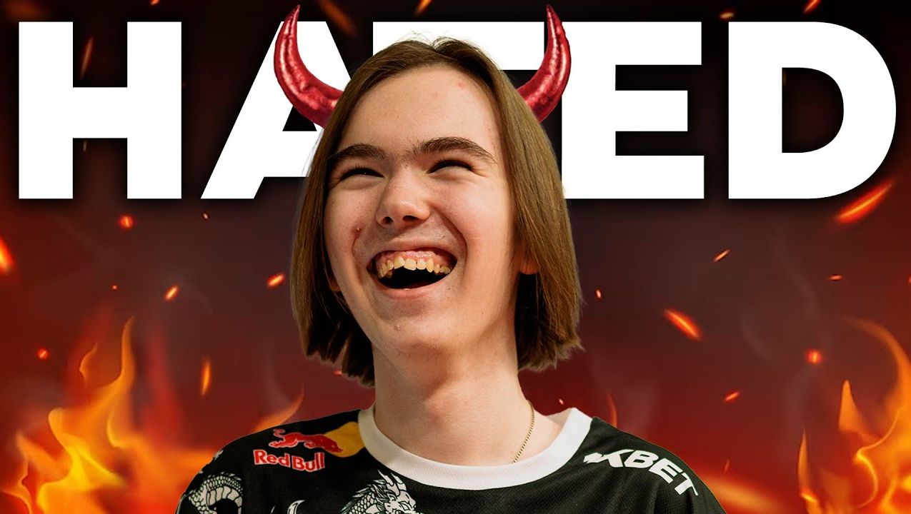 这也行？陌生男子闯入SN基地试图指导选手打游戏