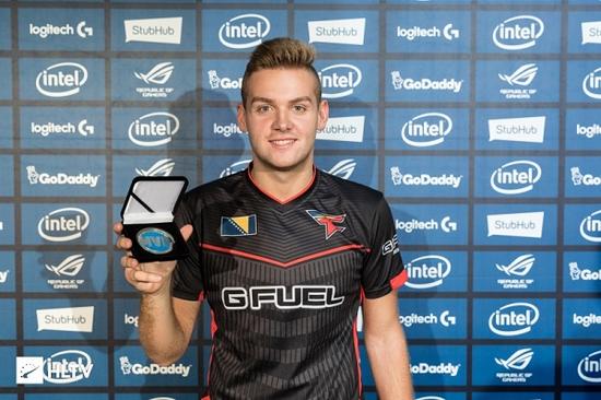 S11入围赛小组赛最终名次决出，LNG携手DFM直接晋级