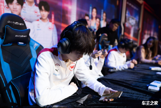 严重翻车，G2和FNC首次共同缺席决赛LEC决赛