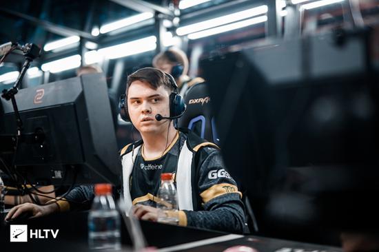 NiP 和 Fluxo 在 2025 年 StarLadder 布达佩斯 Major 第一阶段的首个比赛日以胜利结束